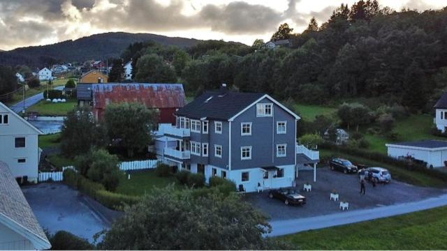 Ola Bua Near The Atlantic Road Apartment Lyngstad Luaran gambar
