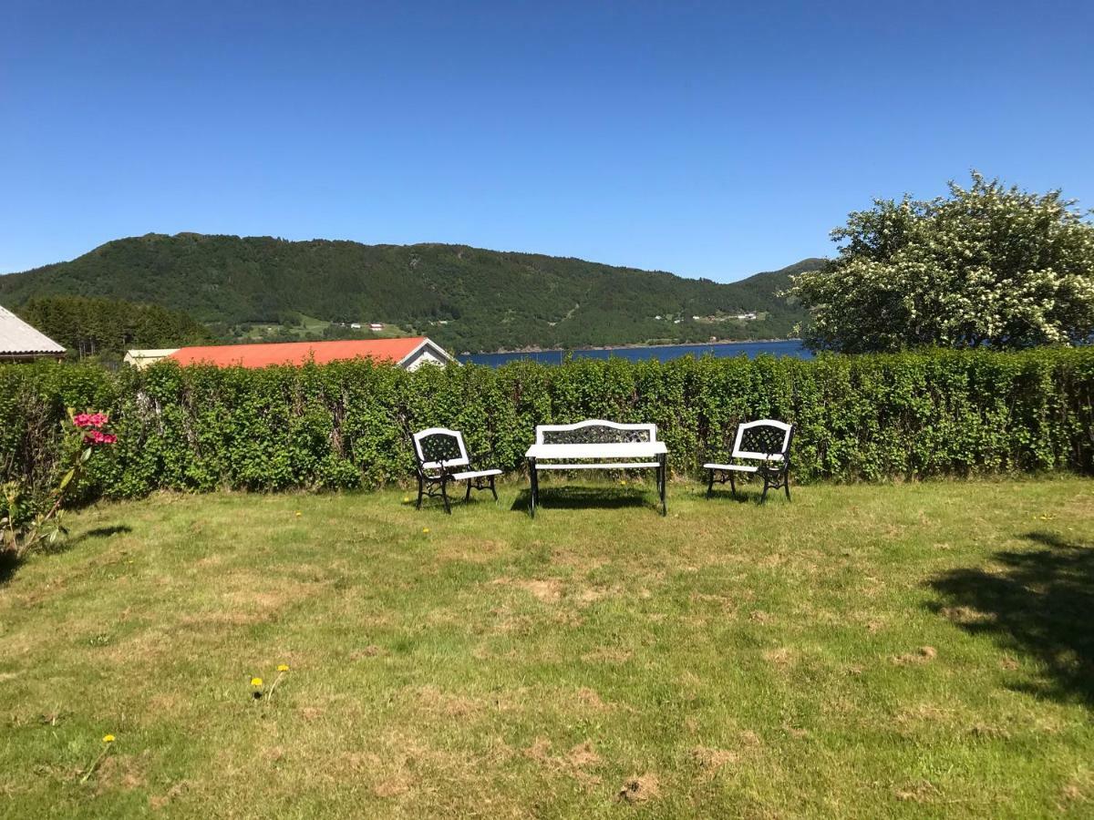 Ola Bua Near The Atlantic Road Apartment Lyngstad Luaran gambar