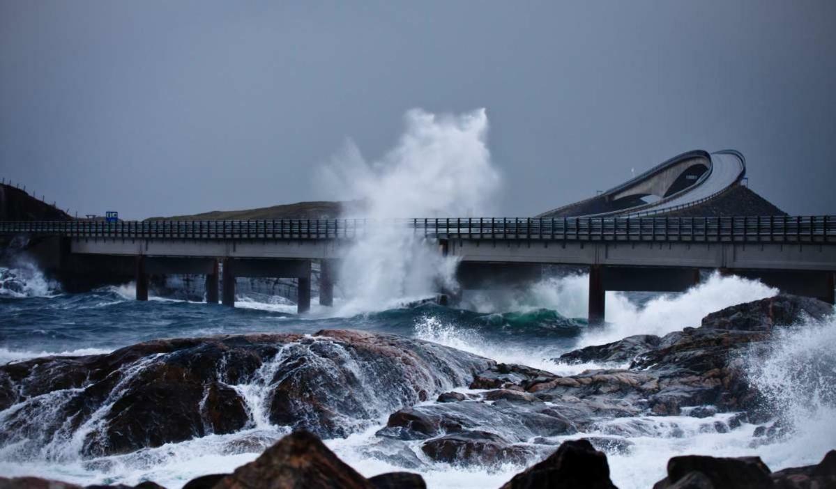 Ola Bua Near The Atlantic Road Apartment Lyngstad Luaran gambar