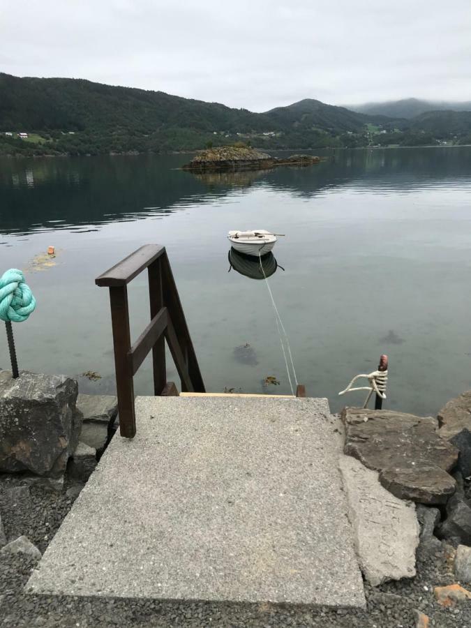Ola Bua Near The Atlantic Road Apartment Lyngstad Luaran gambar